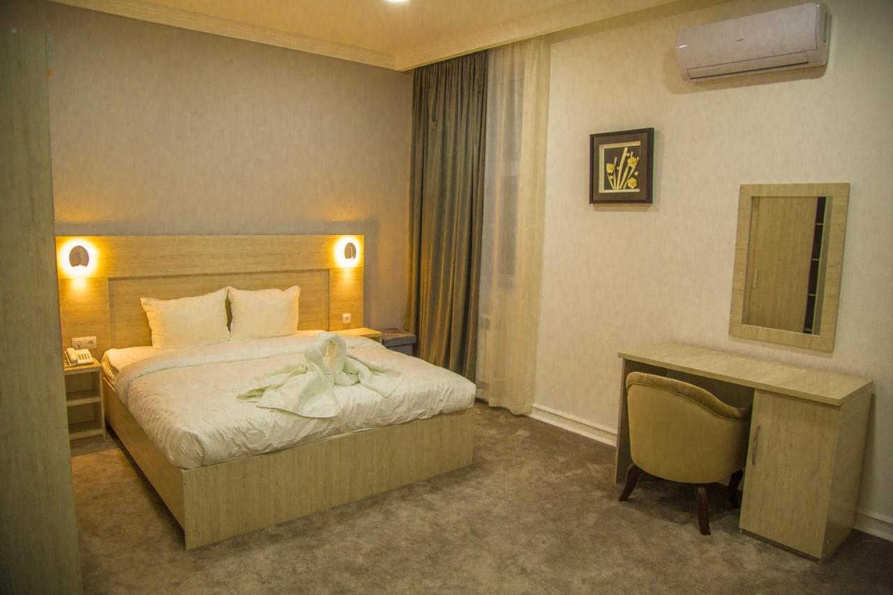 South Hotel Tashkent Esterno foto