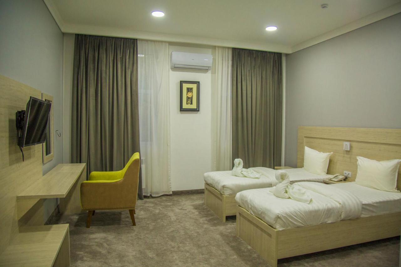 South Hotel Tashkent Esterno foto