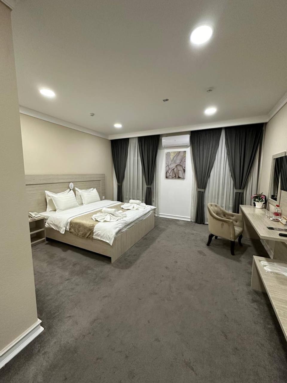 South Hotel Tashkent Esterno foto