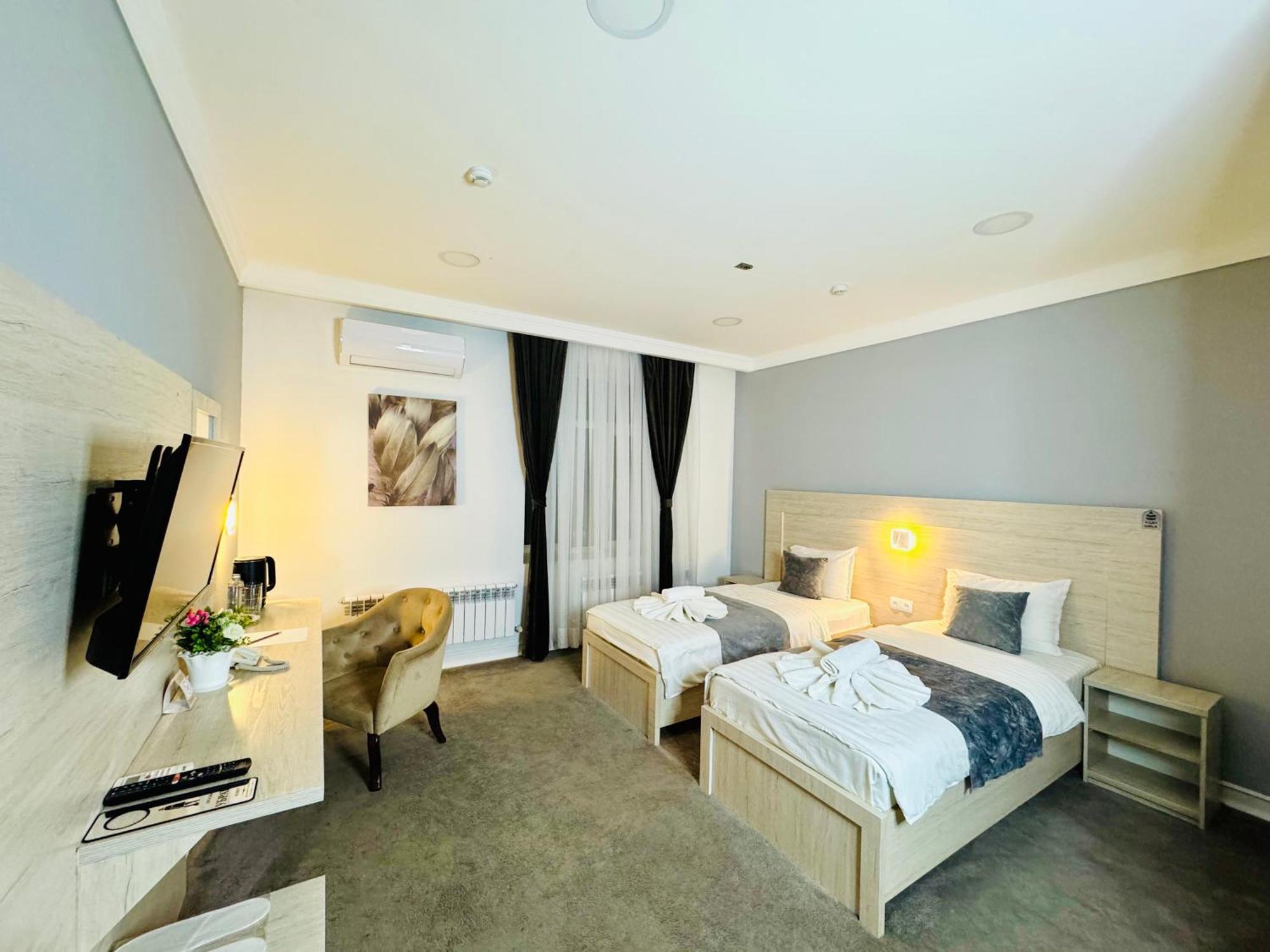 South Hotel Tashkent Esterno foto